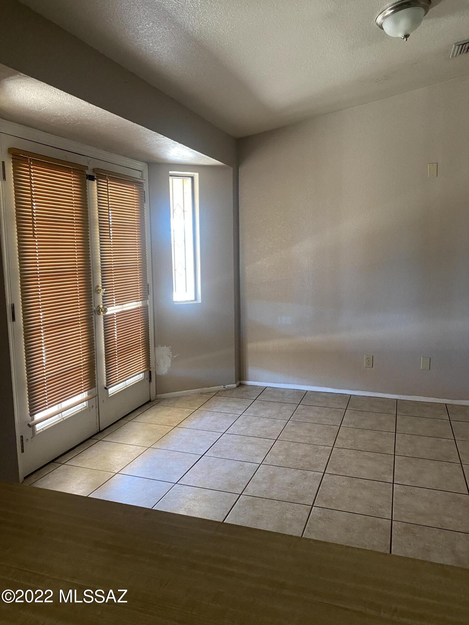 Oak Tree at Midvale (520-620) - Residential