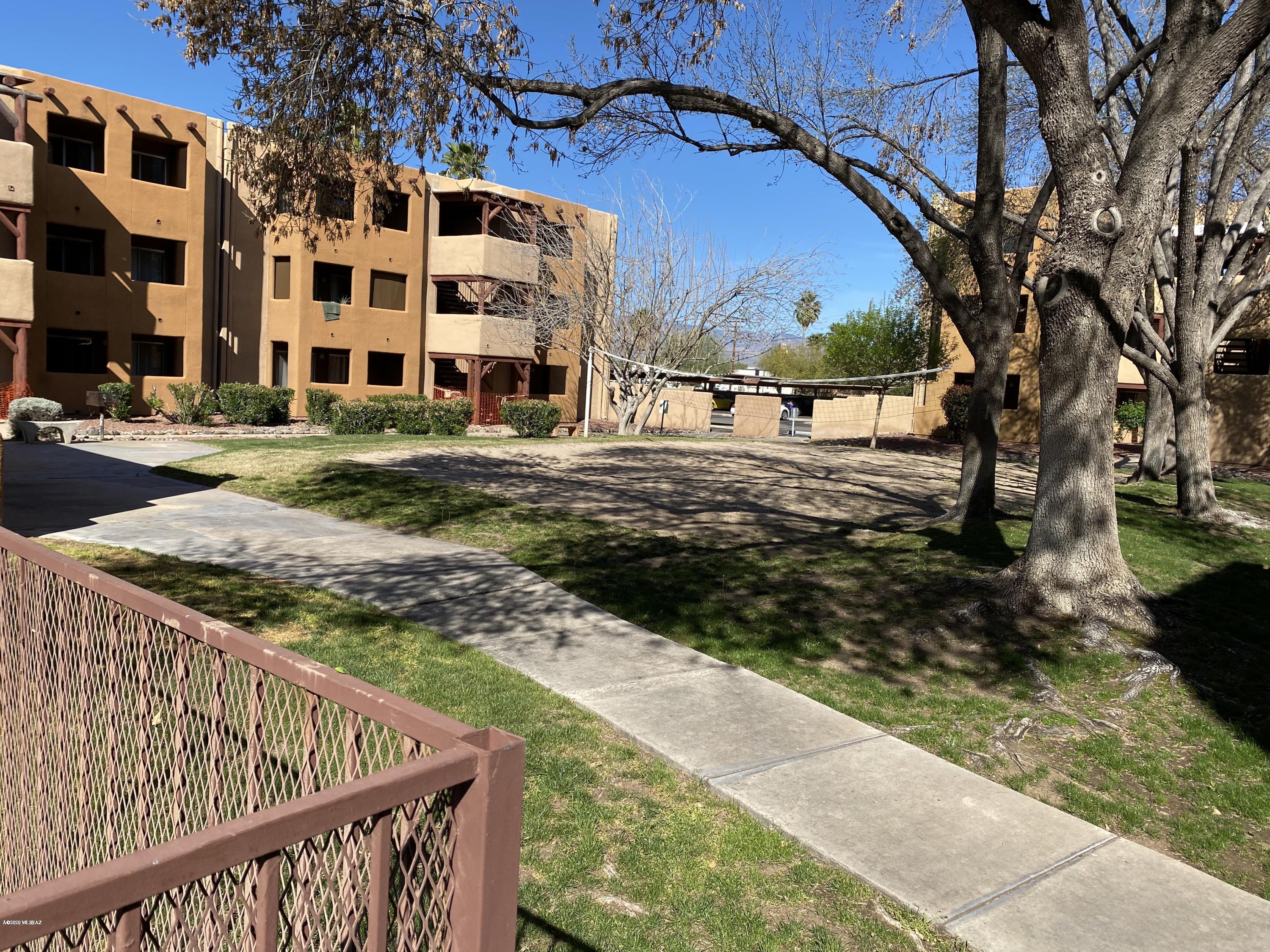 Casa Club Condominium - Residential
