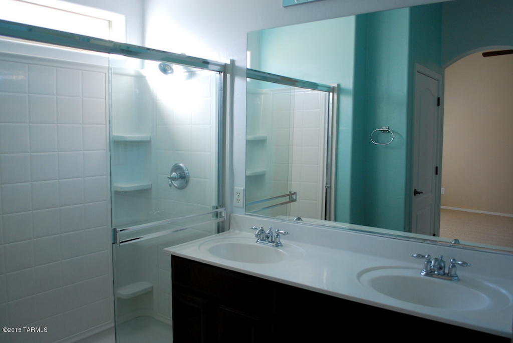 Rancho Del Lago (1-100) - Residential Lease
