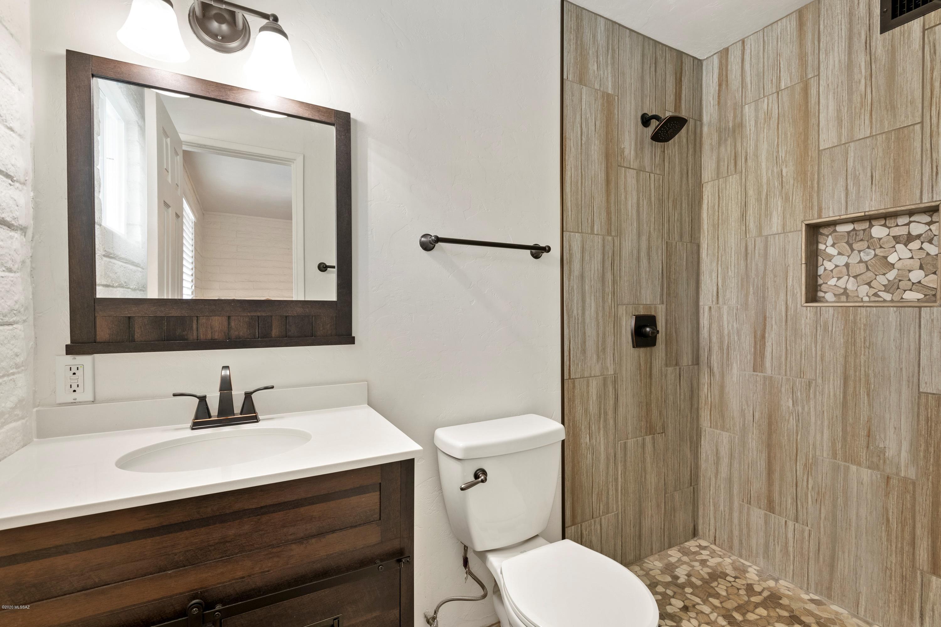 Casas Adobes Park (94-194) - Residential