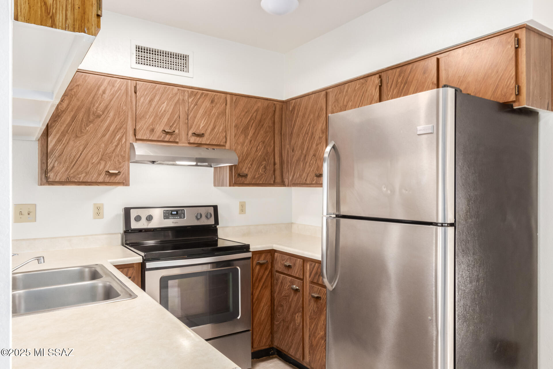 Rivendell Twnhss Unit II (47-105) - Residential