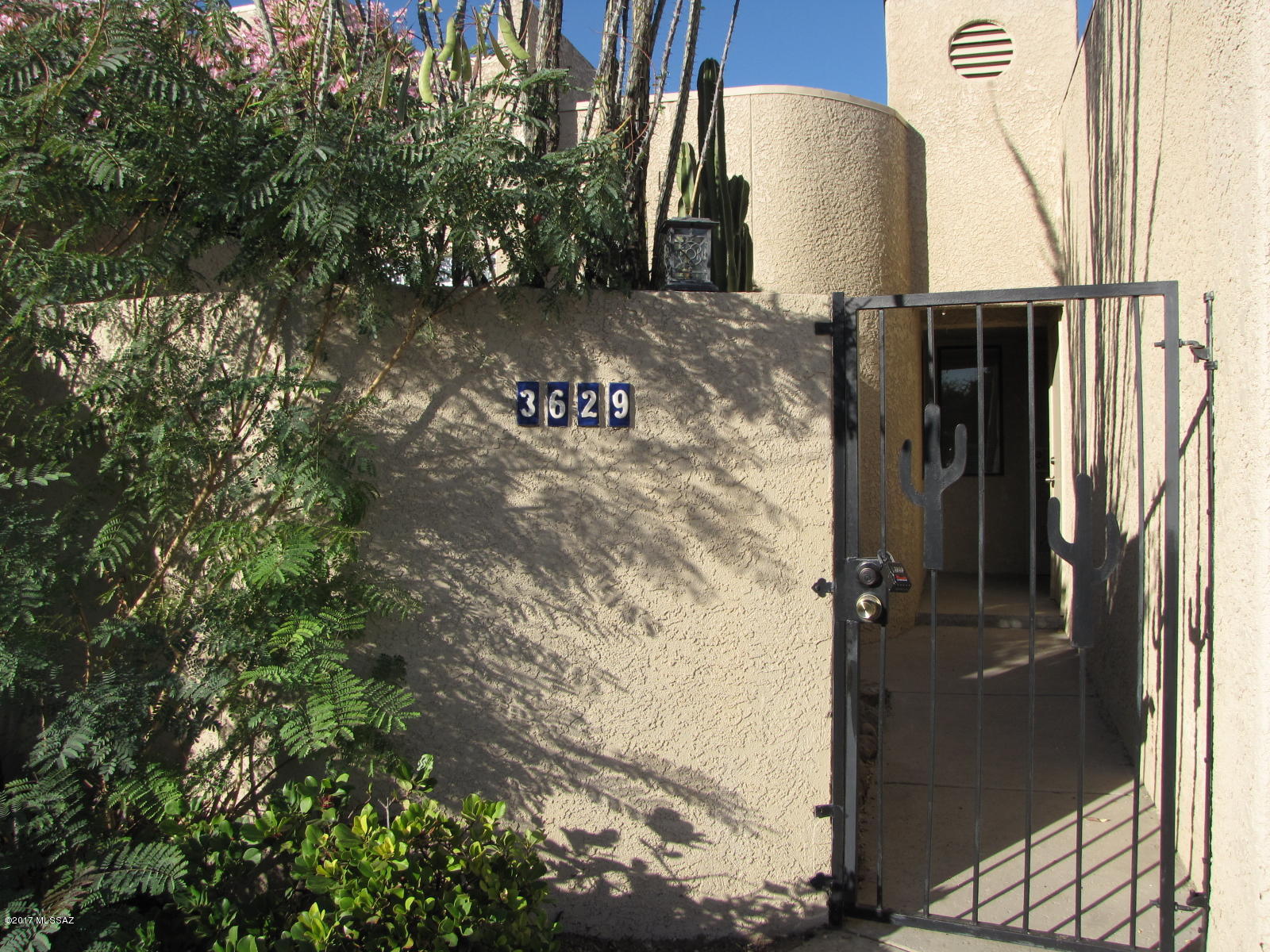 2601 E. Prince Rd. (1-20) - Residential Lease