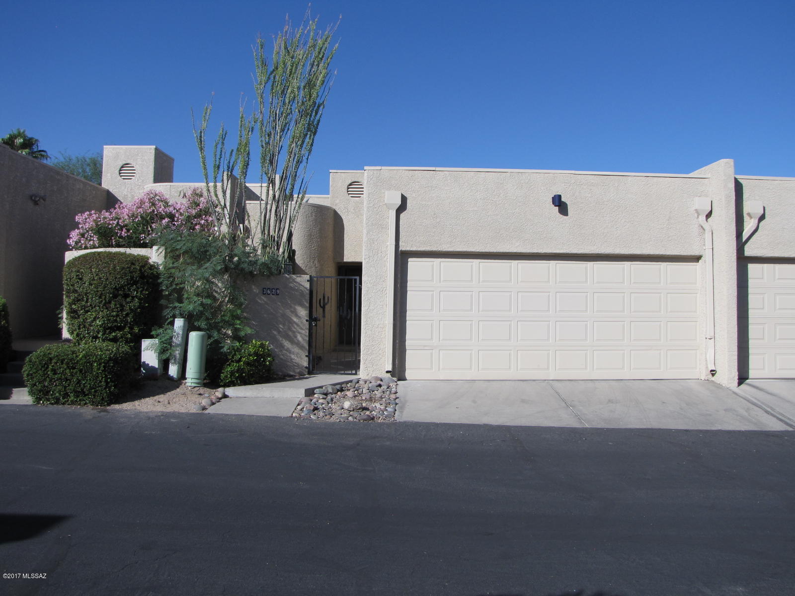 2601 E. Prince Rd. (1-20) - Residential Lease