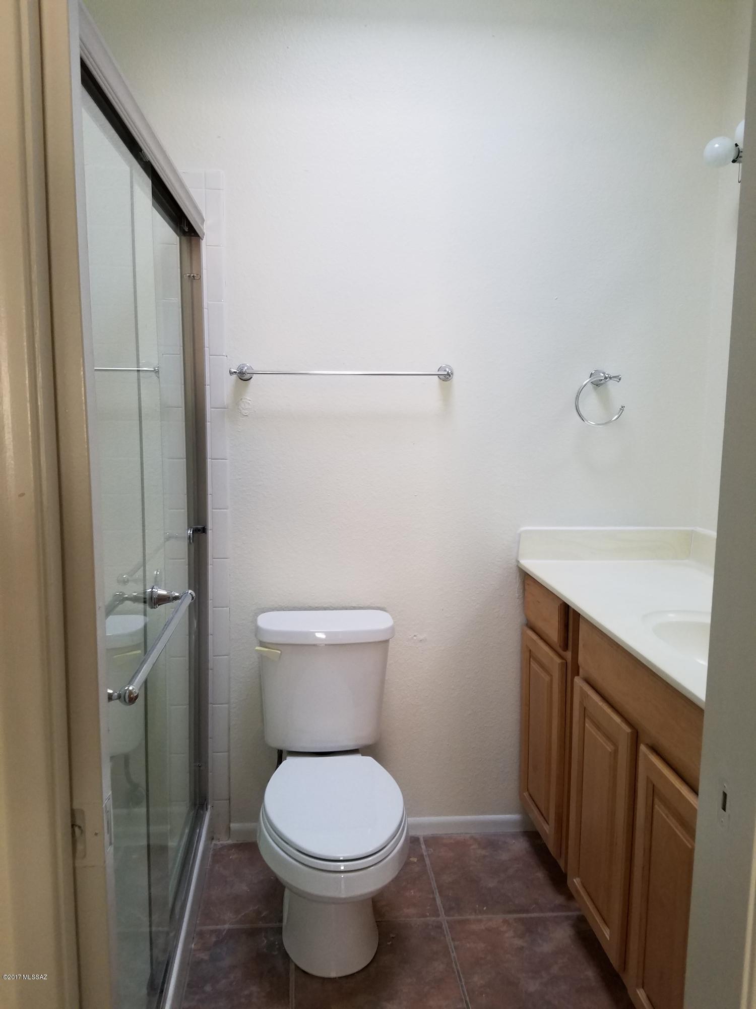 2601 E. Prince Rd. (1-20) - Residential Lease