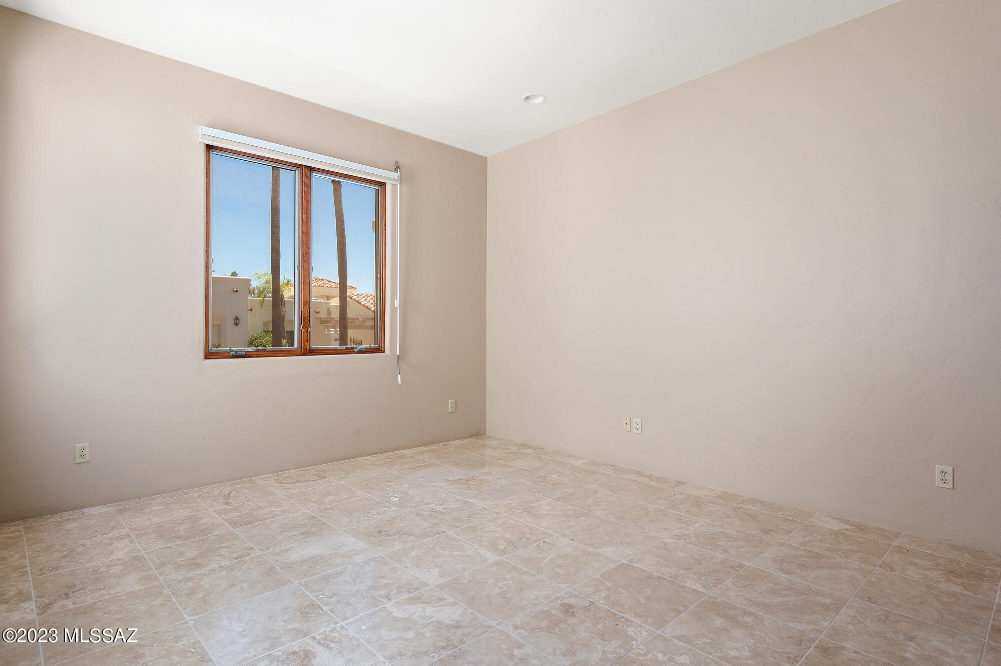 El Diamante II (1-40) - Residential