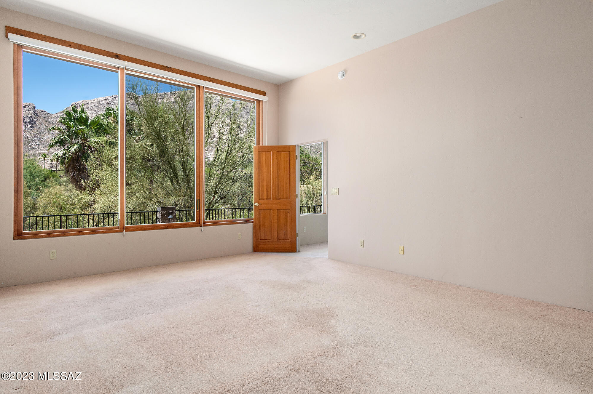 El Diamante II (1-40) - Residential