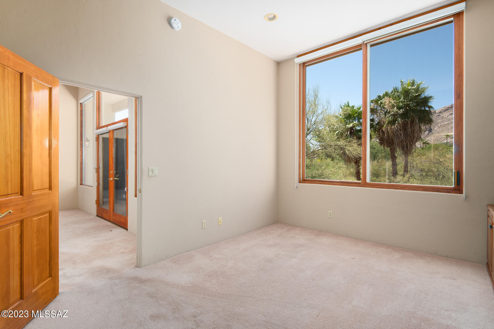 El Diamante II (1-40) - Residential