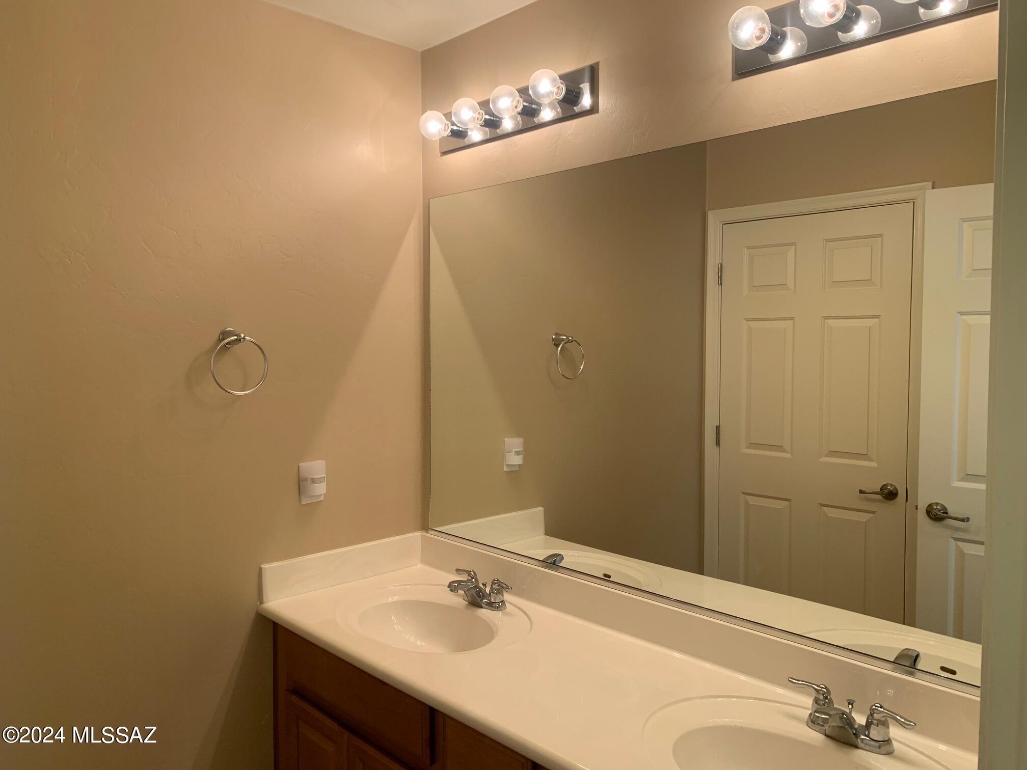 San Lucas Block 2 - Residential Lease