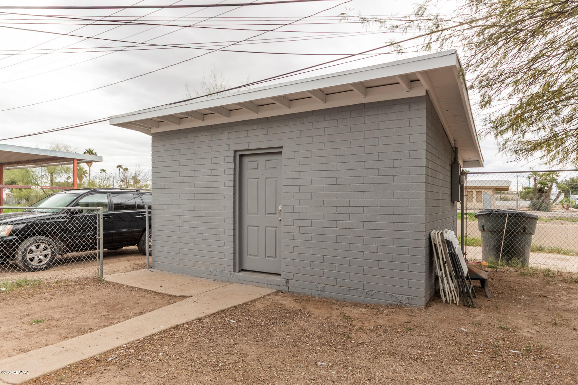 Flowing Wells Village - Residential Income