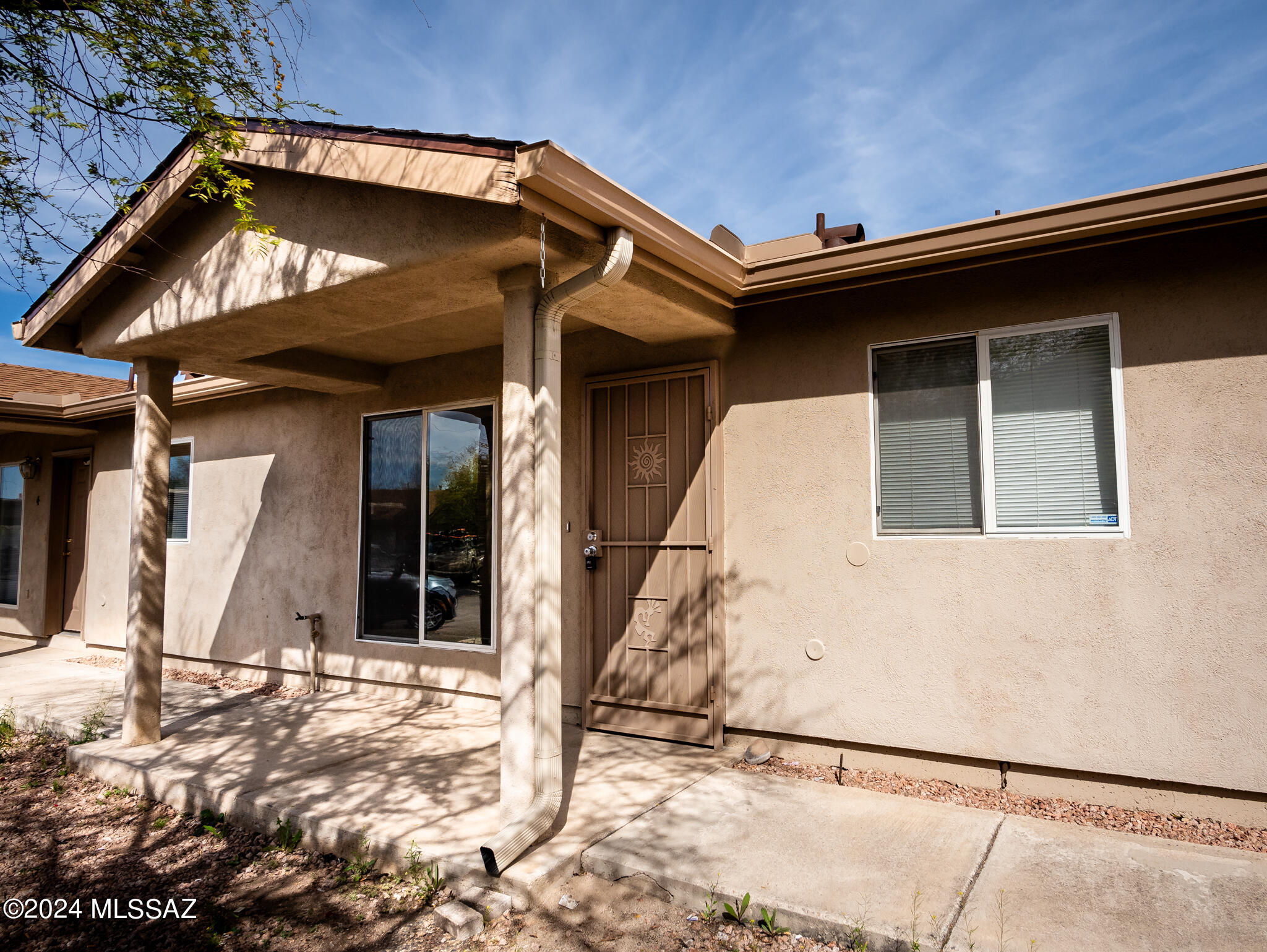 Freshly painted 2 Bedroom/2 Bathroom 974sf Condo, centrally located on the Mountain Ave Bike Boulevard with easy access to the U of A, Banner Hospital, The Loop, and Public transportation. Amenities include; Central Air Conditioning, Master BR Suite w/ Private Bathroom, Laundry Room w/ Washer + Dryer Incl, 1 Car Port space, and Small Private Backyard. Available immediately. $50/Adult Non-refundable application fee, $1395 Refundable Security Deposit. Contact Property Manager for full fees prior to applying. Tenant pays utilities.