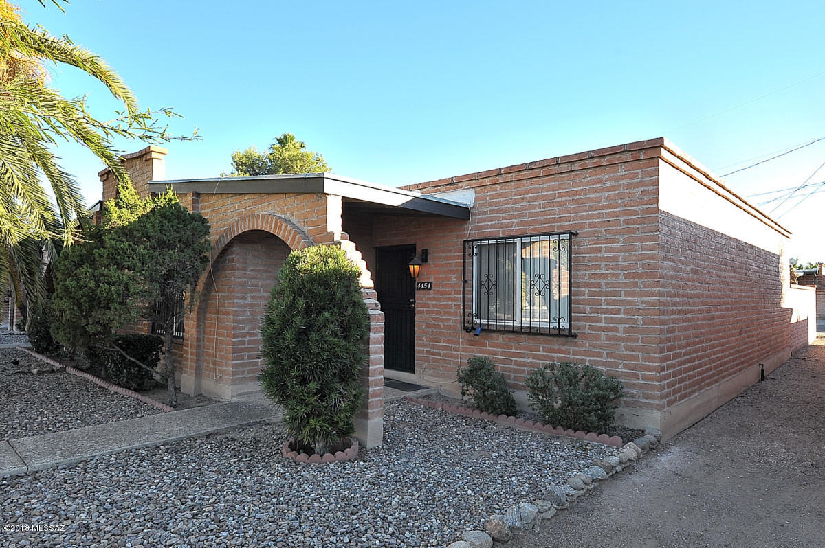 Spanish Village Th - Residential Lease