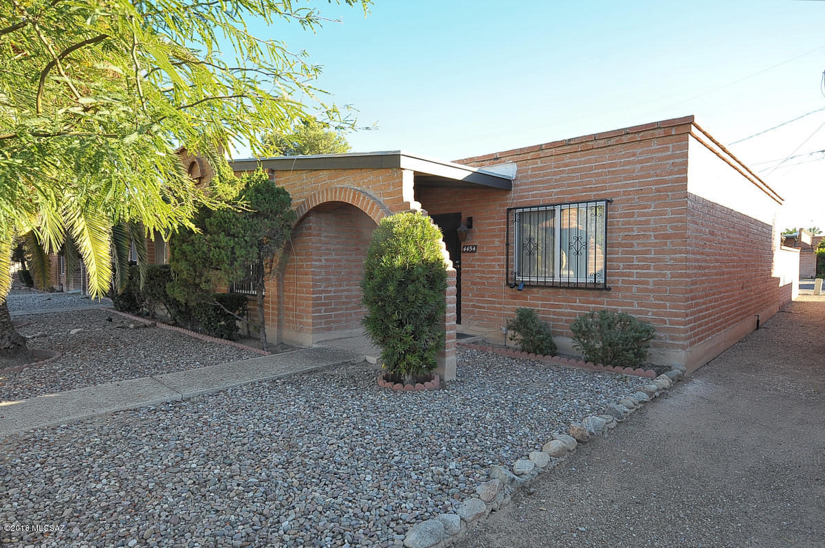 Spanish Village Th - Residential Lease