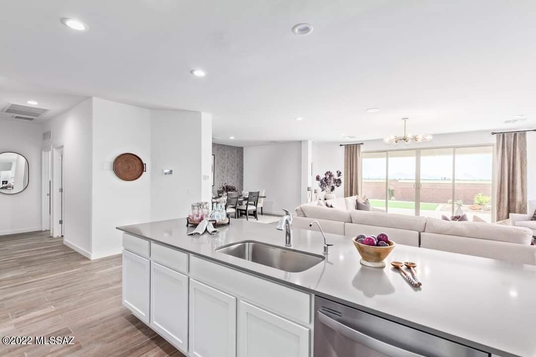 The Village at Barnett - Residential