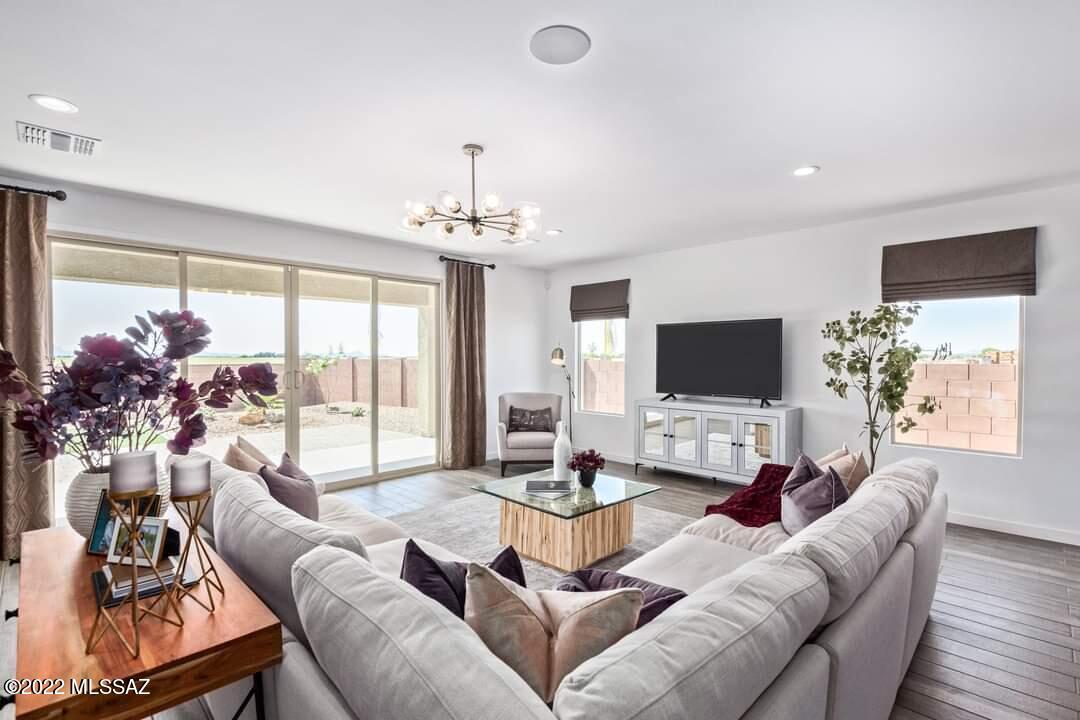 The Village at Barnett - Residential