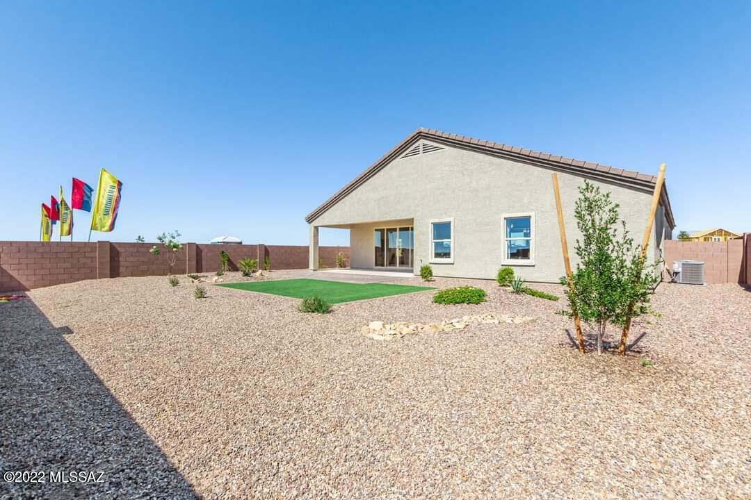 The Village at Barnett - Residential