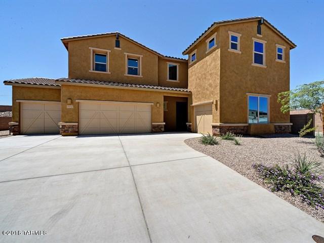 Stunning brand new Meritage home located minutes to I-10 in gated community!
This Model home boasts 4bdrs, 3 full baths and 1/2 bath downstairs.
Spacious upstairs loft, huge master bedroom suite, enjoy your backyard w/extended covered patio, built-in BBQ, firepit and mountain views.
This brand new never lived in Model home is a MUST SEE!