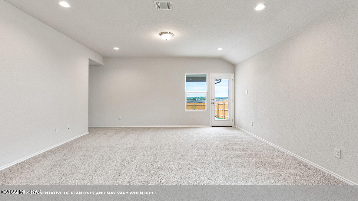 Saguaro Bloom SQ20180540069 - Residential