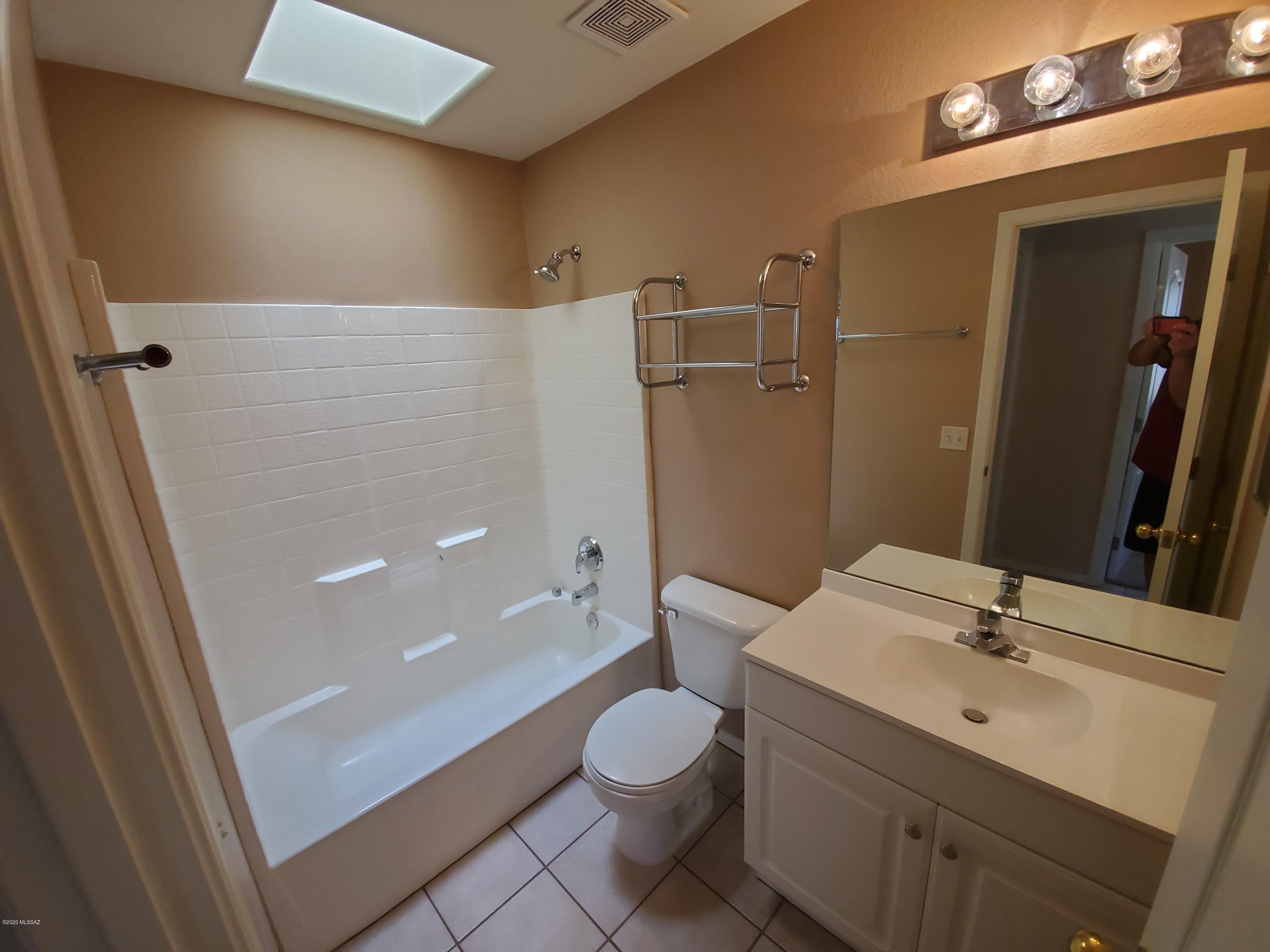 Wilmot Shadows (1-81) - Residential Lease