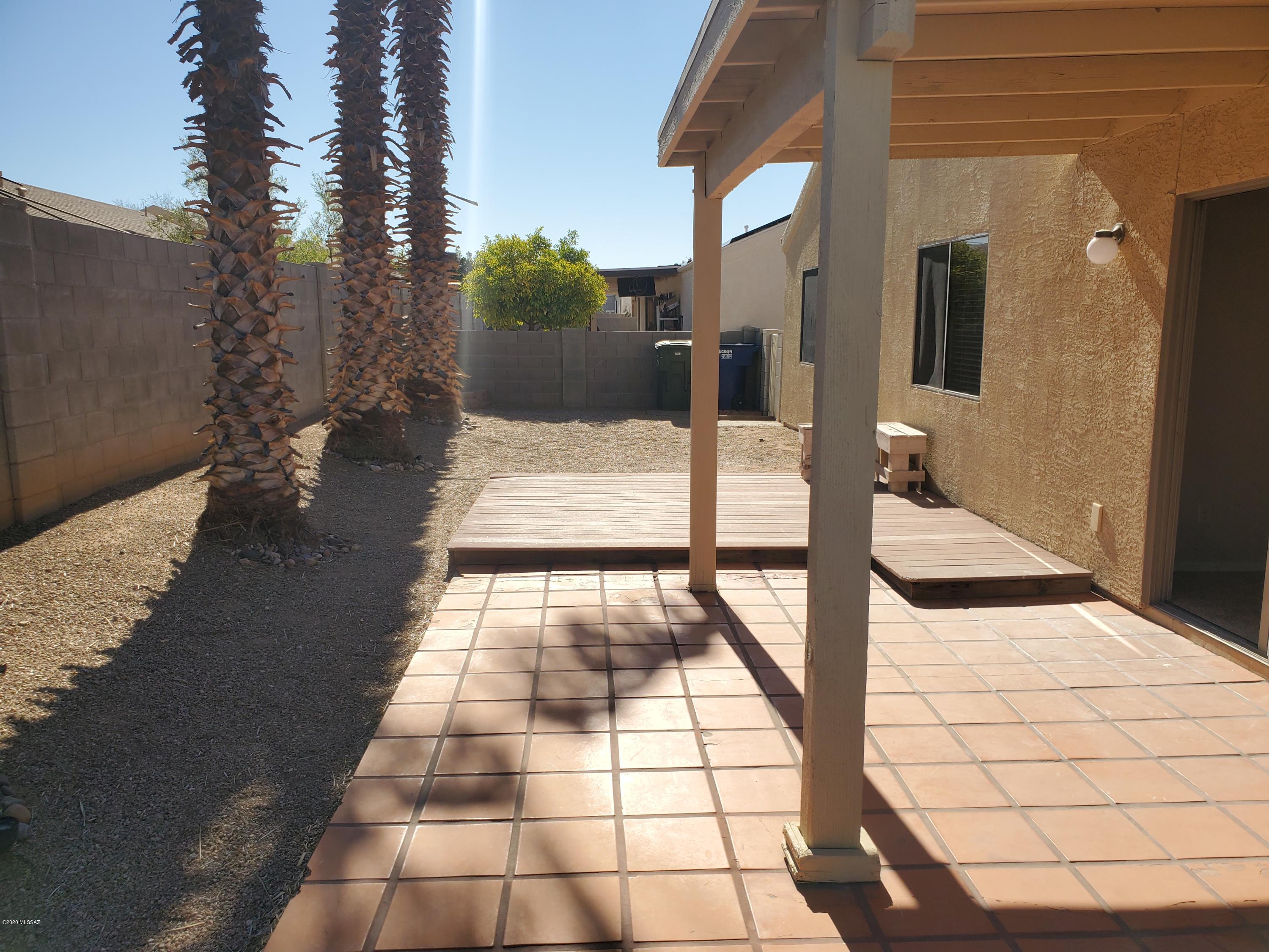 Wilmot Shadows (1-81) - Residential Lease