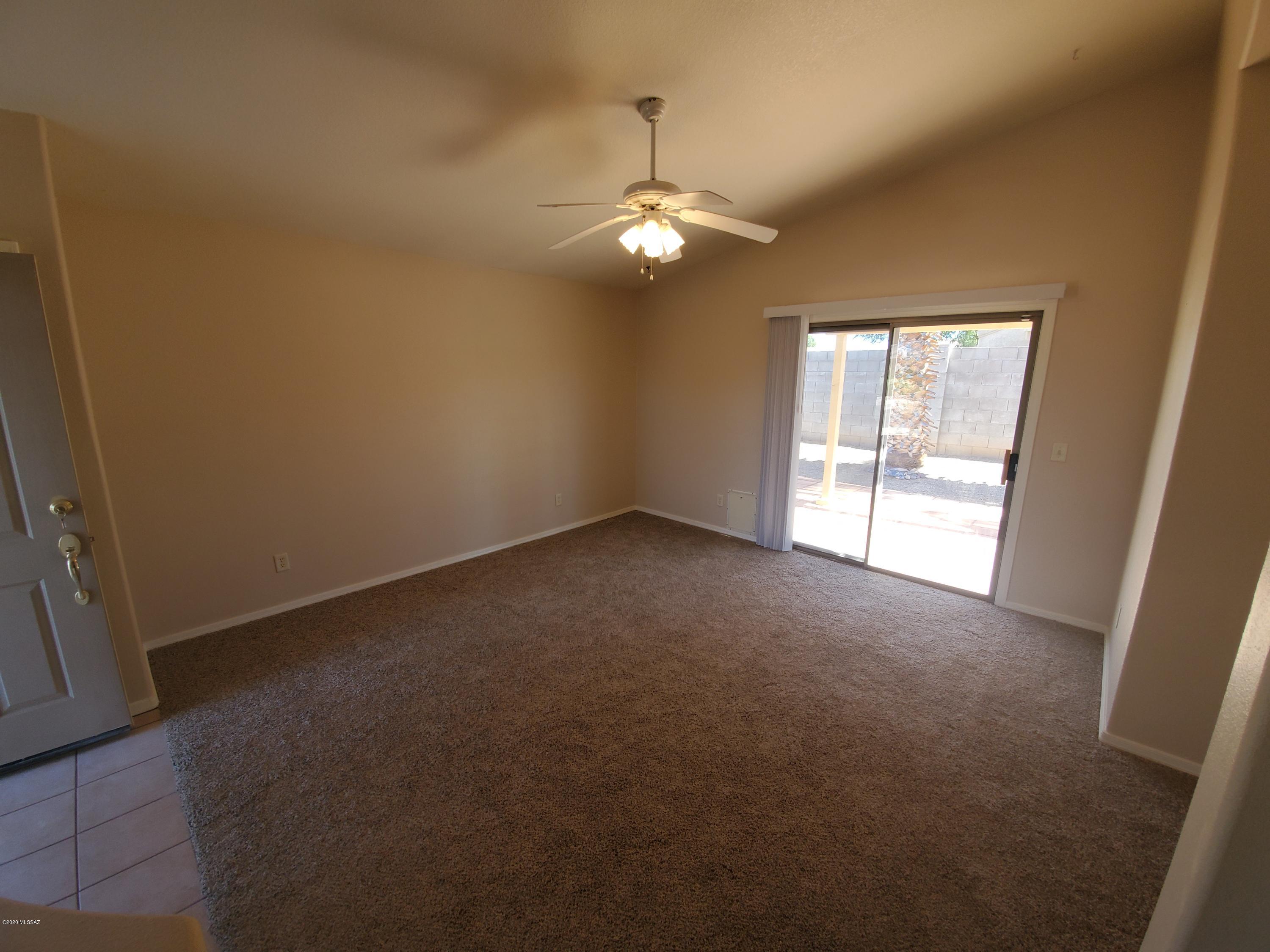 Wilmot Shadows (1-81) - Residential Lease