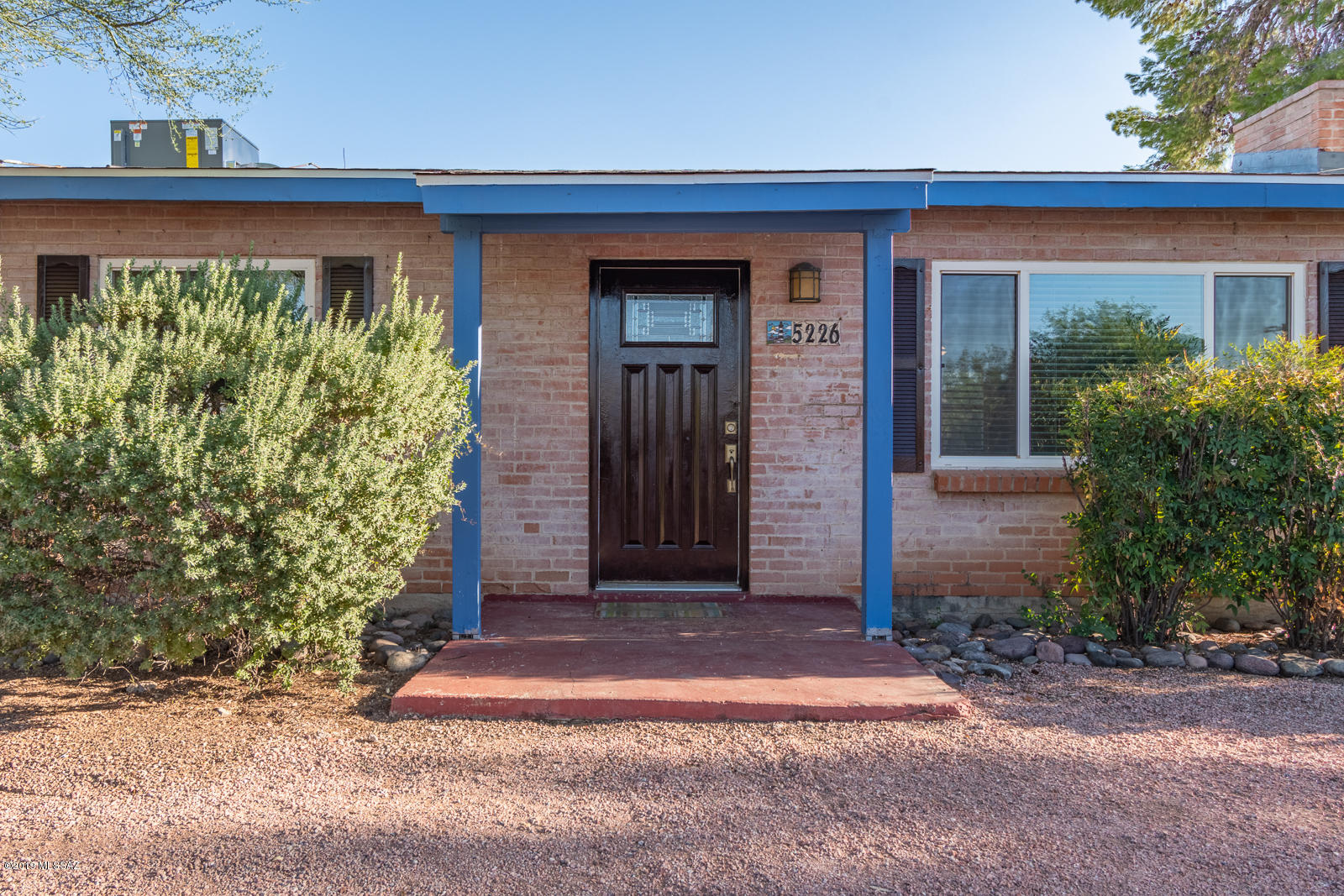Welcome to your move-in ready urban oasis nestled within the cozy and desirable Highland Vista neighborhood! This home features upgrades including a new roof, HVAC and water heater (all in Sept 2019). Bathrooms have been recently updated. It is located three doors down from Highland Vista Park and community pool and is in walking distance to restaurants and shopping. Seller is a licensed real estate in Arizona. Listing agent is related to seller.