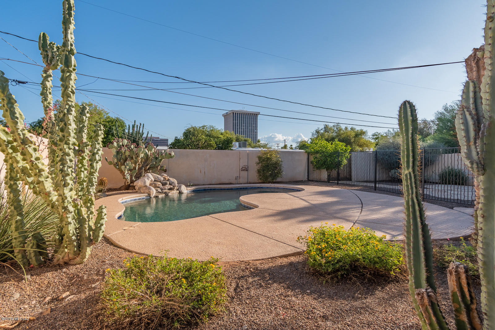 Cinco Via - Residential