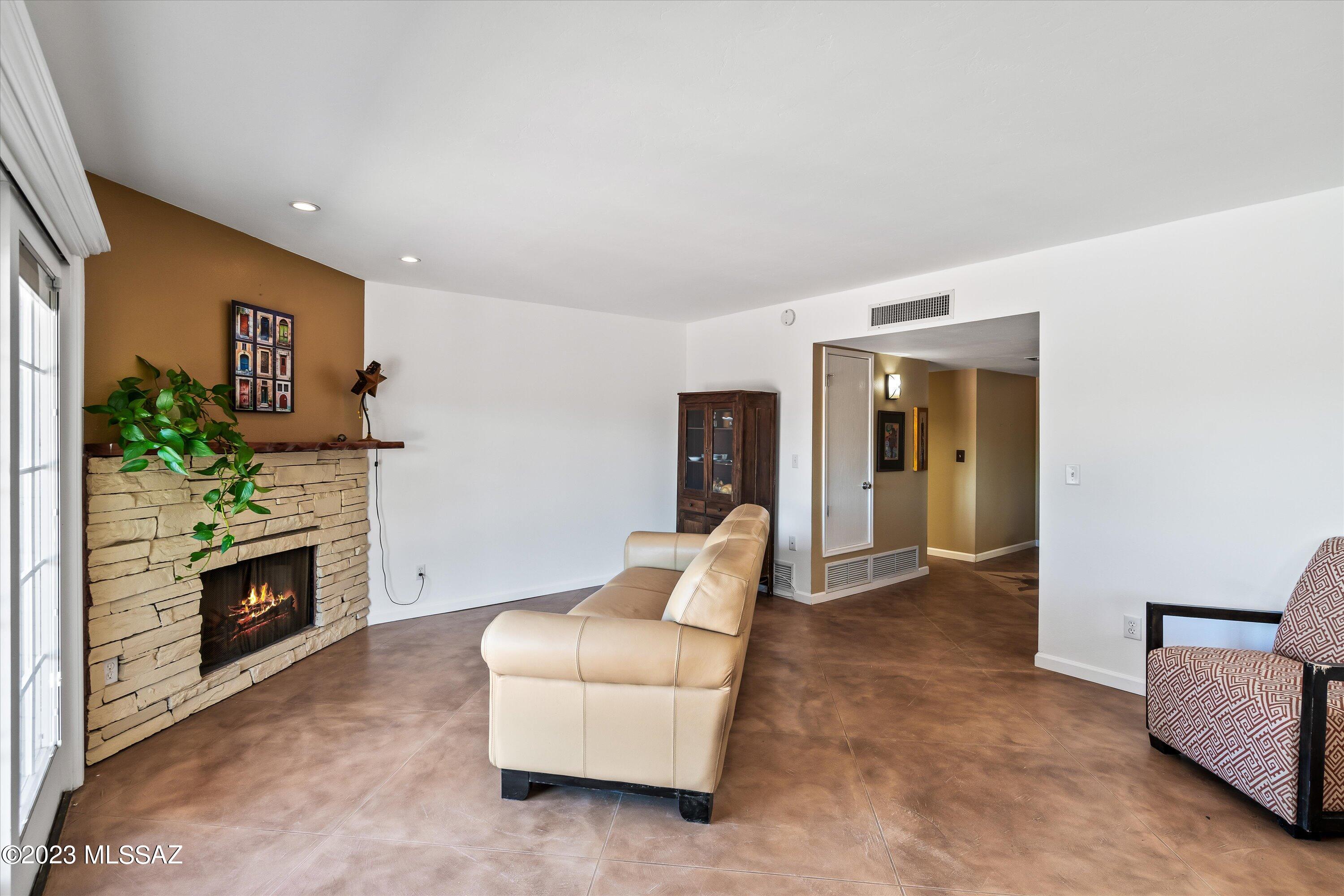 Catalina Valley  (54-114) - Residential