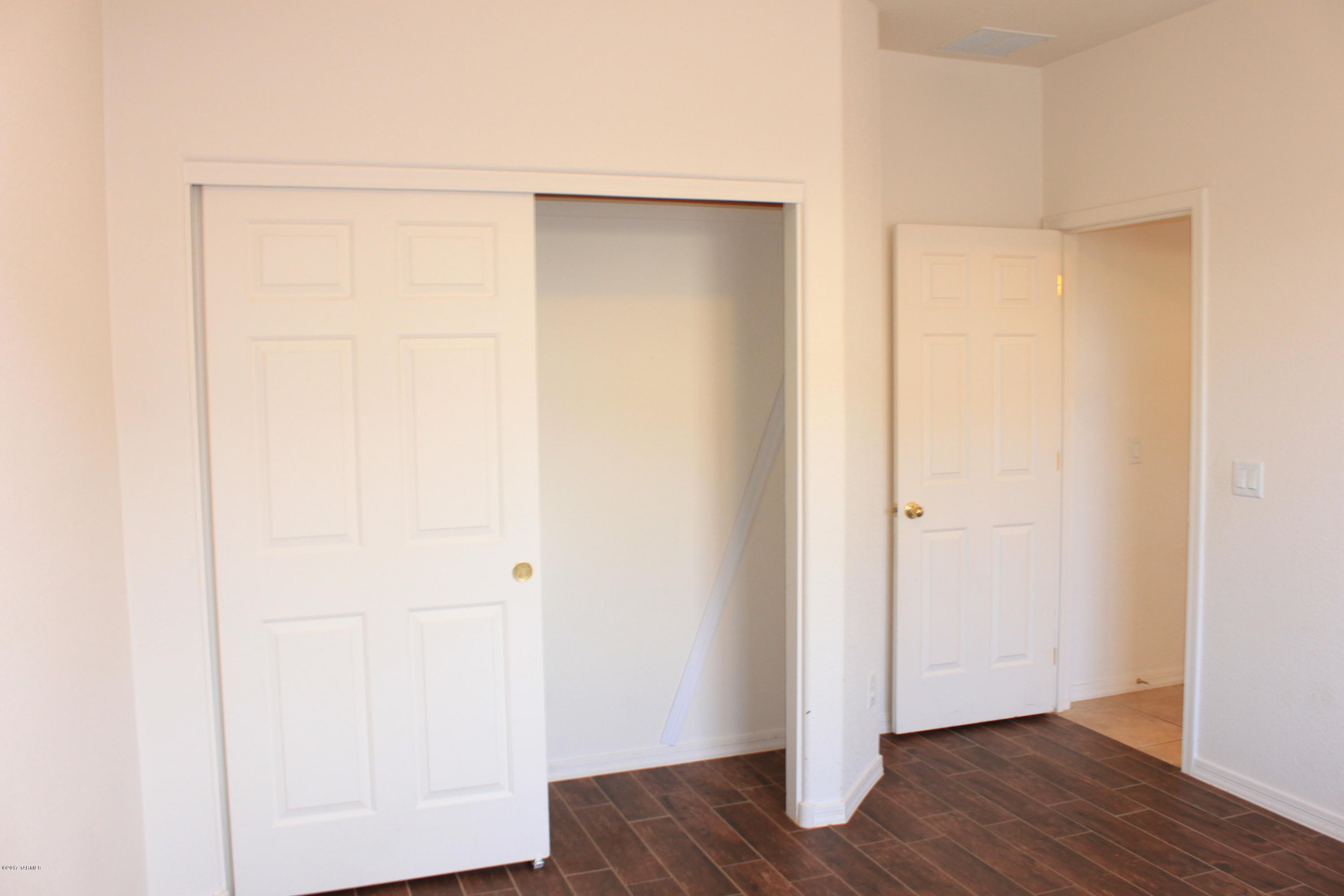 Presidio De Cancion (1-200) - Residential