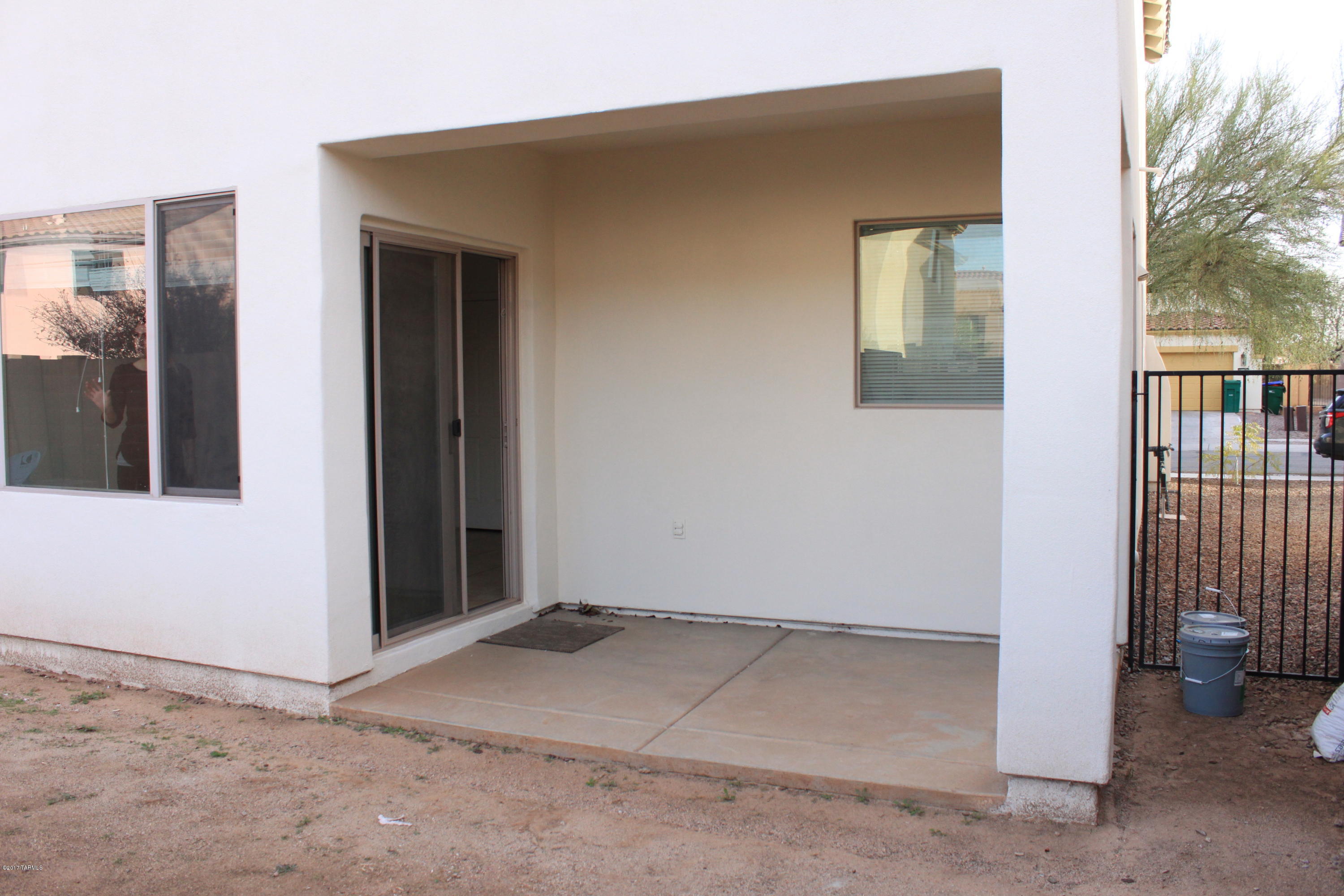 Presidio De Cancion (1-200) - Residential