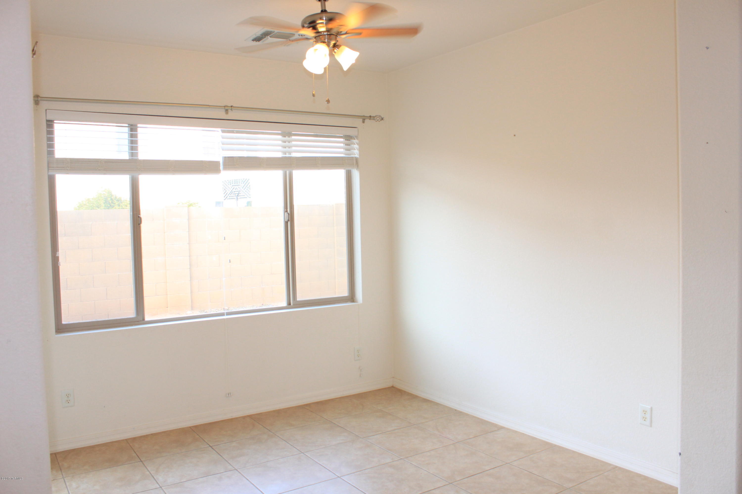 Presidio De Cancion (1-200) - Residential