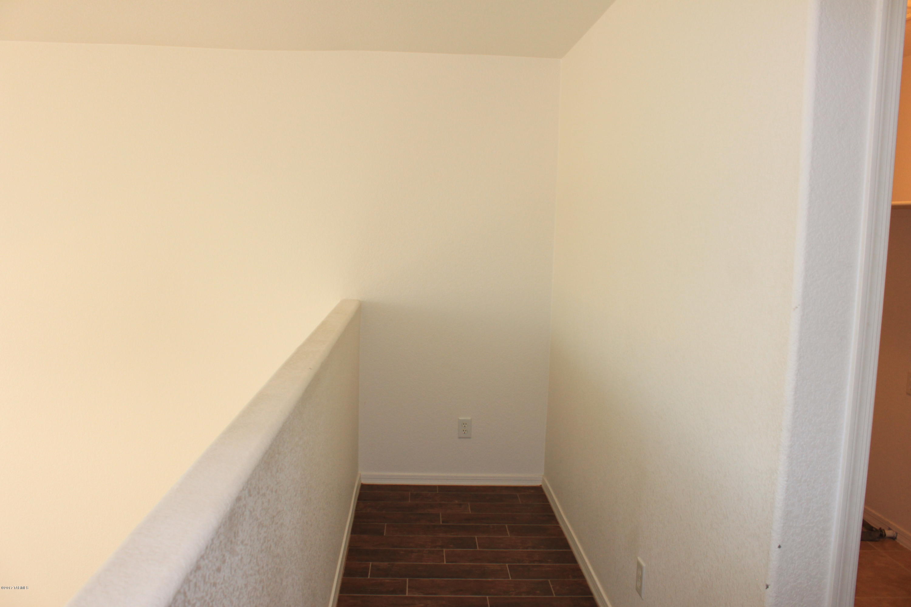 Presidio De Cancion (1-200) - Residential