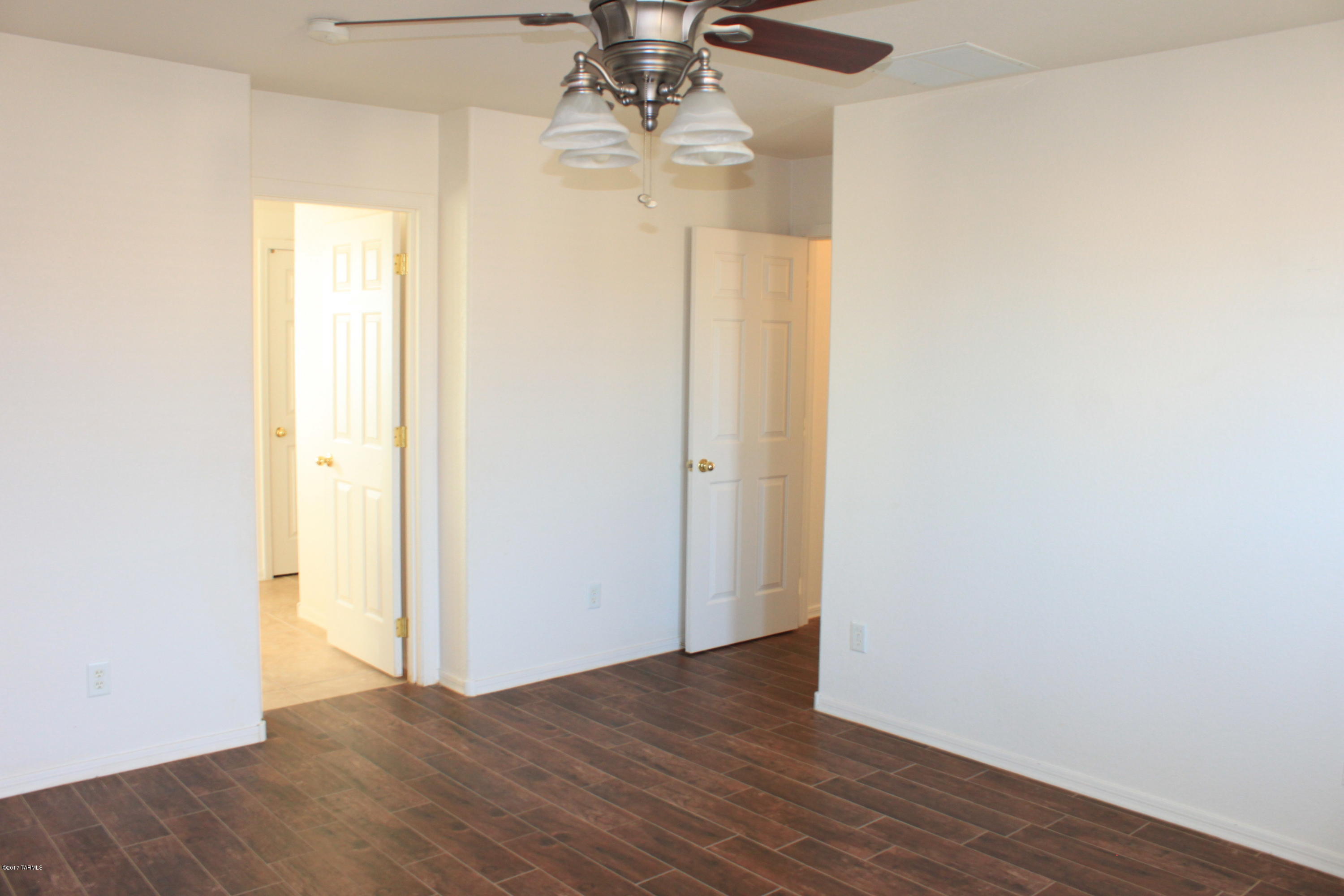 Presidio De Cancion (1-200) - Residential
