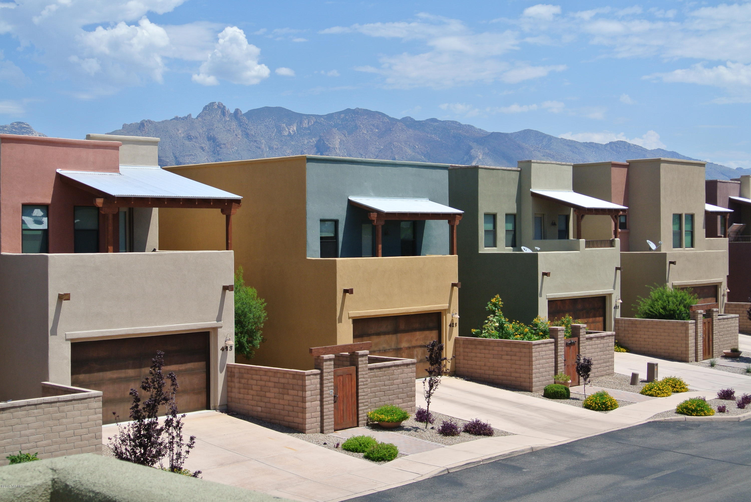 Beautiful North side home with amazing mountain views. Home features include Hunter Douglas blinds, stainless appliances, granite counters & breakfast bar. Garden tub in master bath, ceiling fans throughout and covered patio. Gated community has access to the River Walk and a community pool & spa. Convenient to shopping, dining and much more!