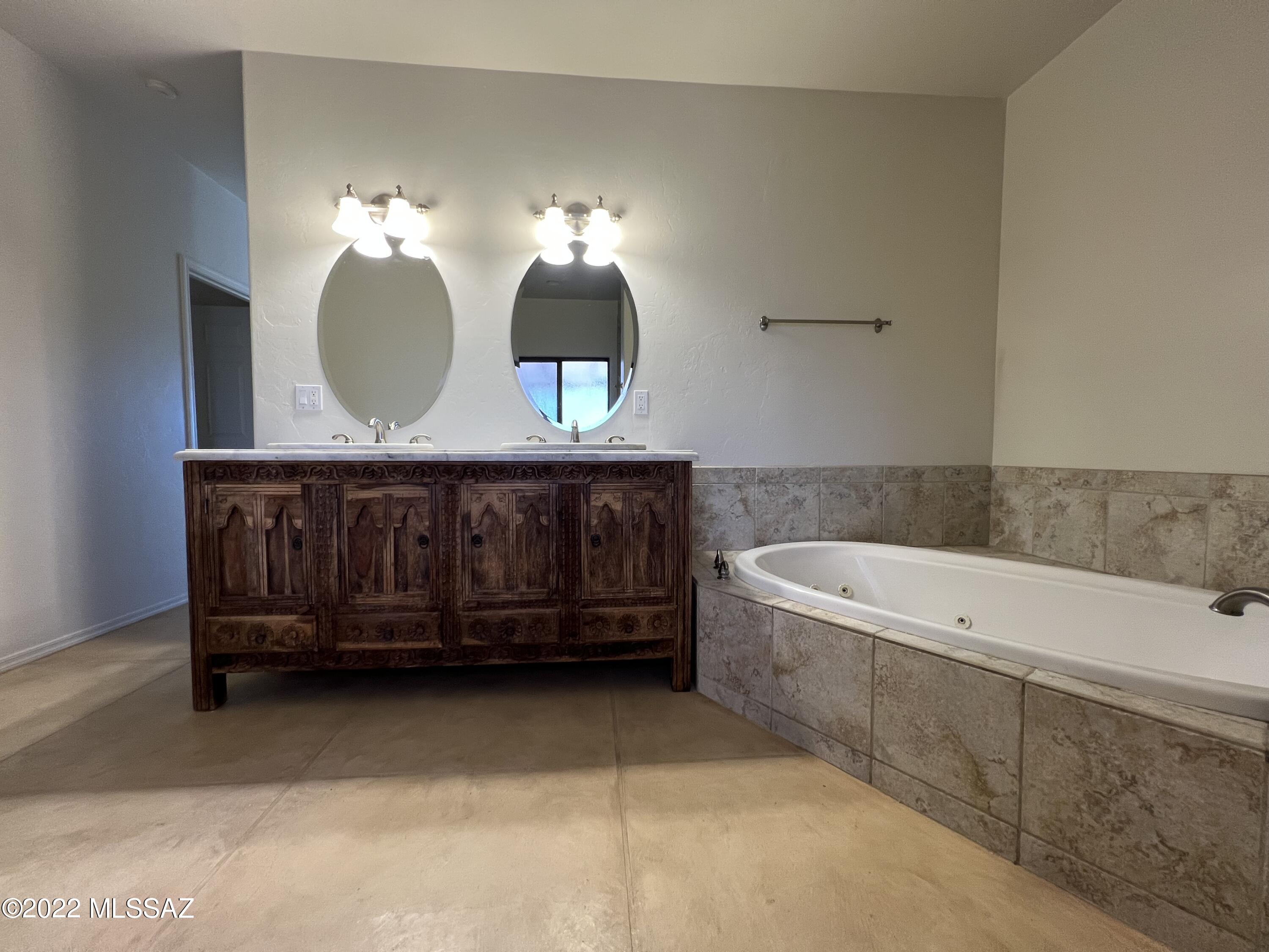 Unsubdivided - Residential Lease