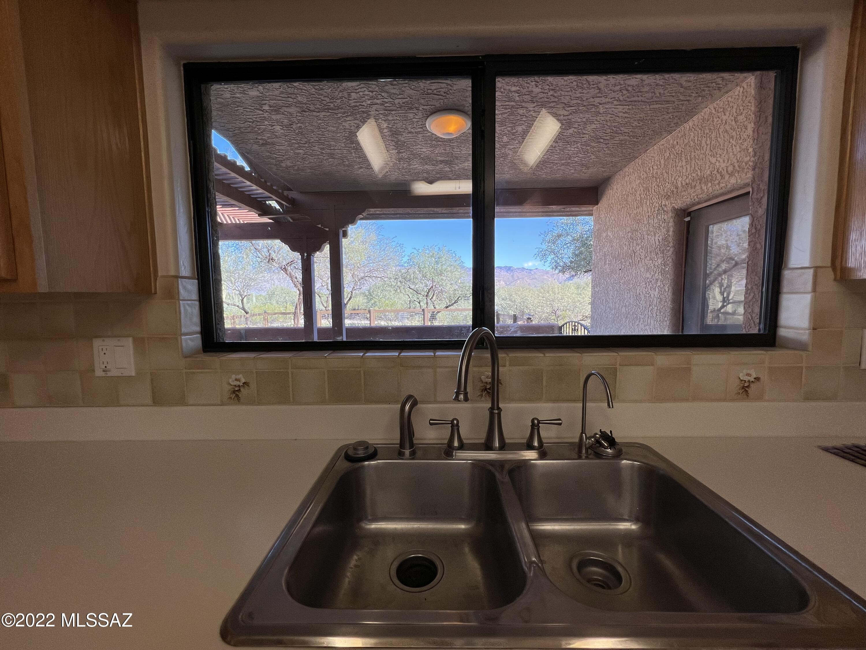 Unsubdivided - Residential Lease