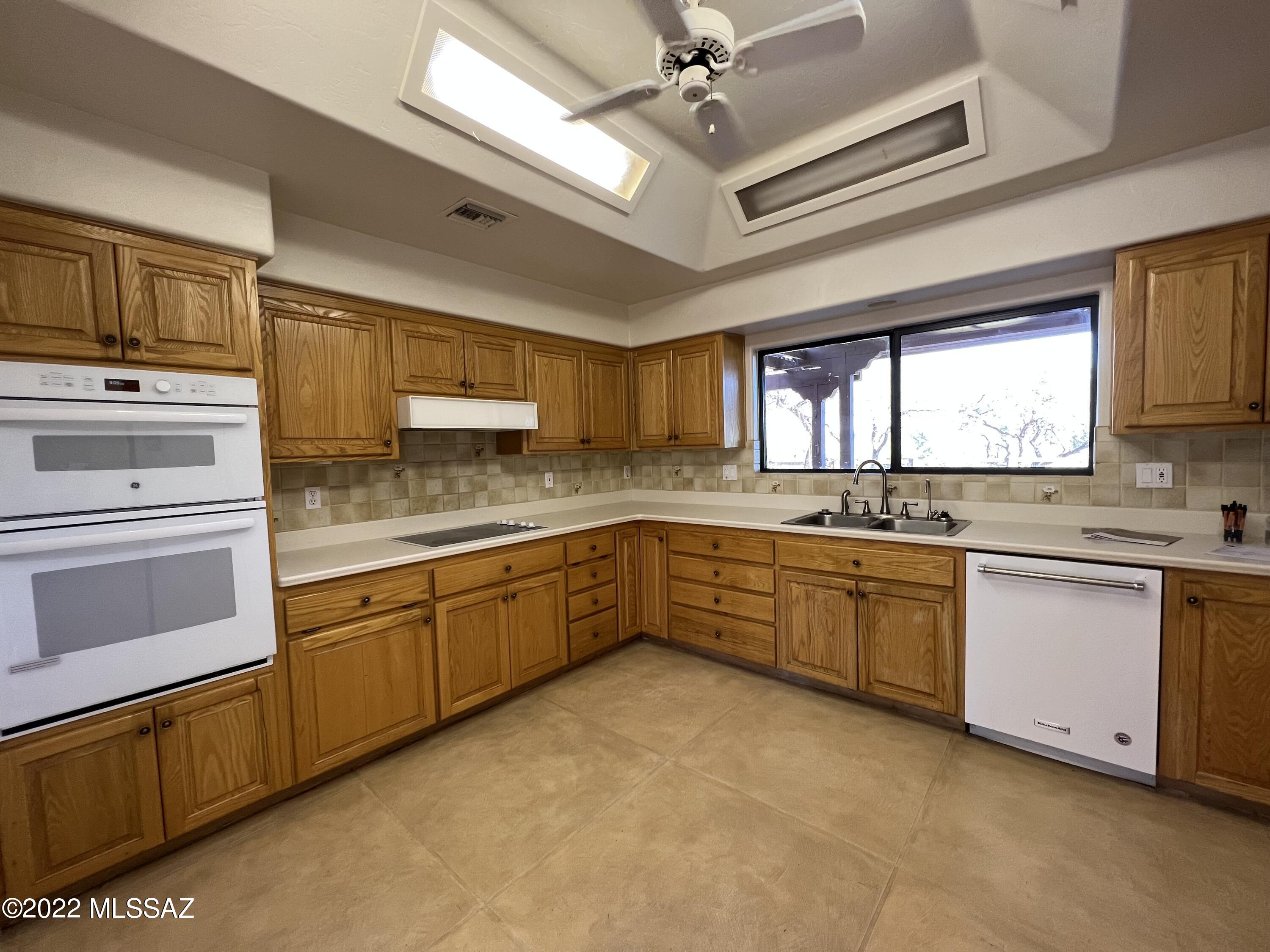 Unsubdivided - Residential Lease