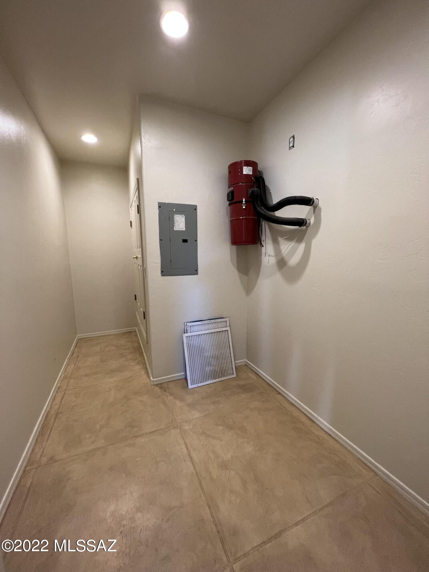 Unsubdivided - Residential Lease