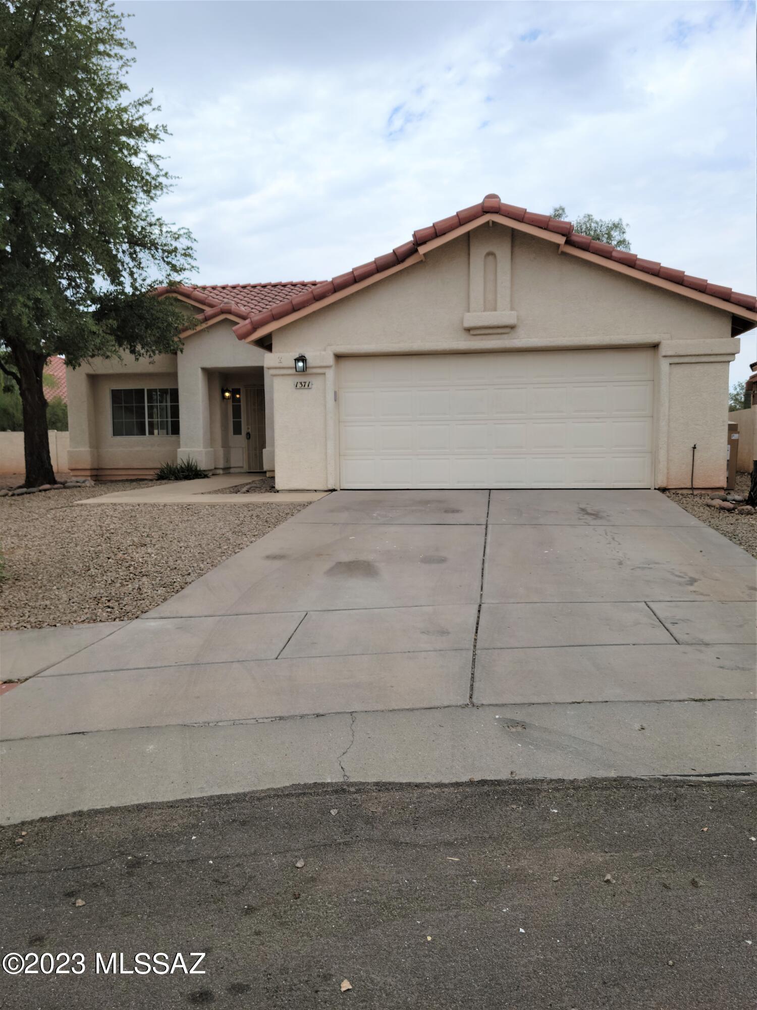 This 3 bedroom, 2 bathroom home is approximately 1,578 square feet with ceramic tile throughout. The home has a bright, airy feeling making it feel more spacious. The kitchen features stainless steel appliances and is open to the dinning area. The large backyard is perfect for family barbeques and outdoor games. Washer and Dryer are included but will be as is.

This home will be available on 9/15/23, for a 1-year lease. The rental rate is $1,795.00 per month and the security deposit is $2,692.50. If pets are allowed and approved, there is a $25.00 monthly pet fee per pet, plus a $150 additional nonrefundable pet fee per pet. The owner will consider up to 2 pets. Our residents are automatically enrolled in our Resident Benefit Package. The cost of this program is $29 per month. For more information regarding this program, please go to www.bluefoxproperties.com to the For Residents tab on the banner and click on the Resident Benefit Package on the drop down menu.
Every adult age 18 and over must complete an application. The application fee is $55 per adult. The application process includes credit, criminal, previous rental history, employment, and income verification.

Our minimum rental requirements include the following:
1.The applicants' household verifiable gross monthly income must be 3 times the rental rate.
2.All our homes are offered as non-smoking. No smoking is allowed on the premises, inside or outside the home.
3.Reasonable credit. If you do not meet our minimum credit requirements as an individual or combined if more than one applicant, your application may be declined.
4.If this property is located within the City of Tucson, housing vouchers will be considered.
5.Applicant to provide proof that debts to previous landlords have been satisfied. An eviction can be grounds for denial.
6.No felonies for the past 10 years related to property damage, illegal substance manufacturing or distribution, or assault. Other criminal activity may be grounds for denial.
7.All pets are subject to approval.
8.No bankruptcies that have not already been discharged.
9. All current or pending collection accounts owed to any utility companies must be paid in full, with no exception, and must provide a receipt from the collection agency or utility company stating the collection fee has been paid or settled.
10. You must fill out an application on www.bluefoxproperties.com. Applications submitted through any other site will not be accepted and Blue Fox will not be responsible for any refunds.

Blue Fox Properties is an Equal Opportunity Housing provider. We are also licensed REALTORS.