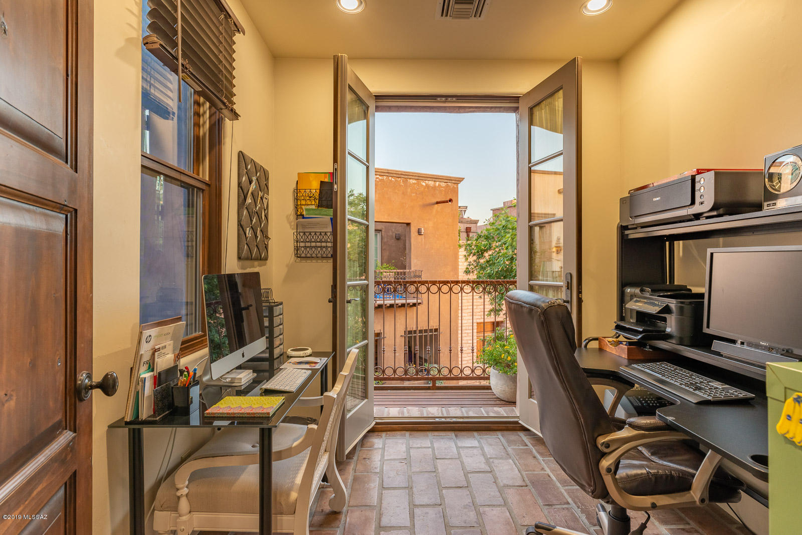 Mercado District of Menlo Park Blks A-D (1-100) - Residential
