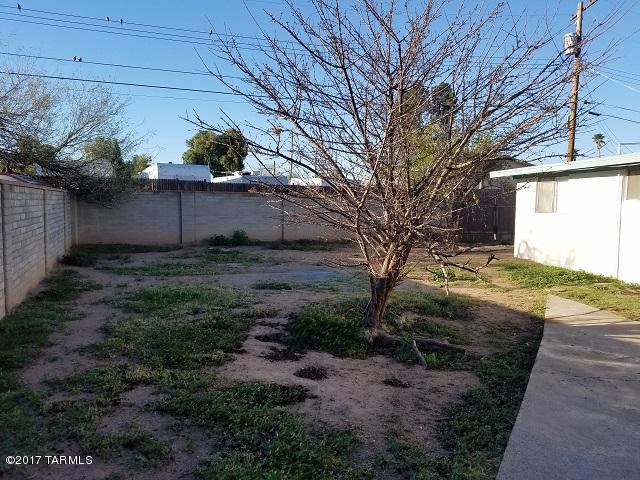 Flowing Wells Manor - Residential Lease