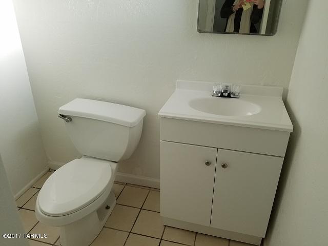 Flowing Wells Manor - Residential Lease