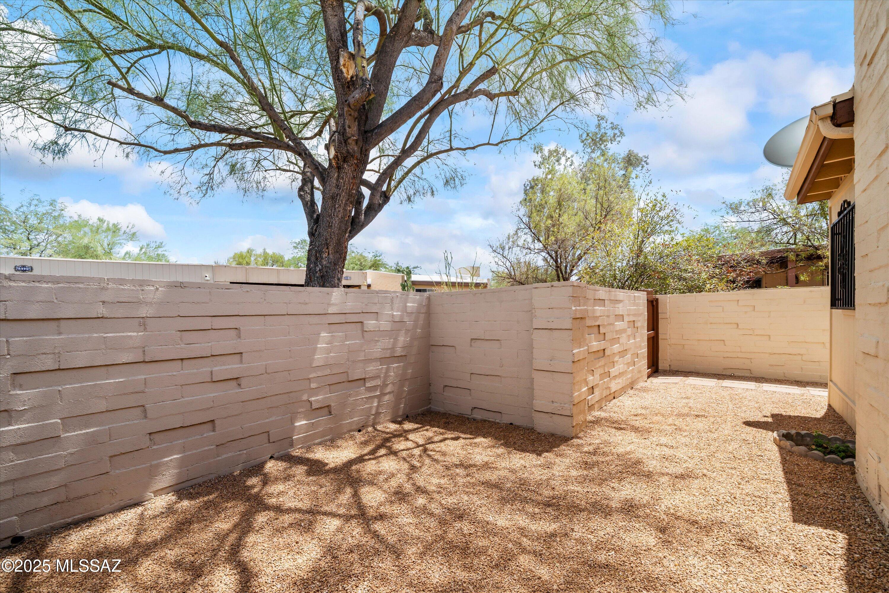 Pantano Townhomes (1-118) - Residential