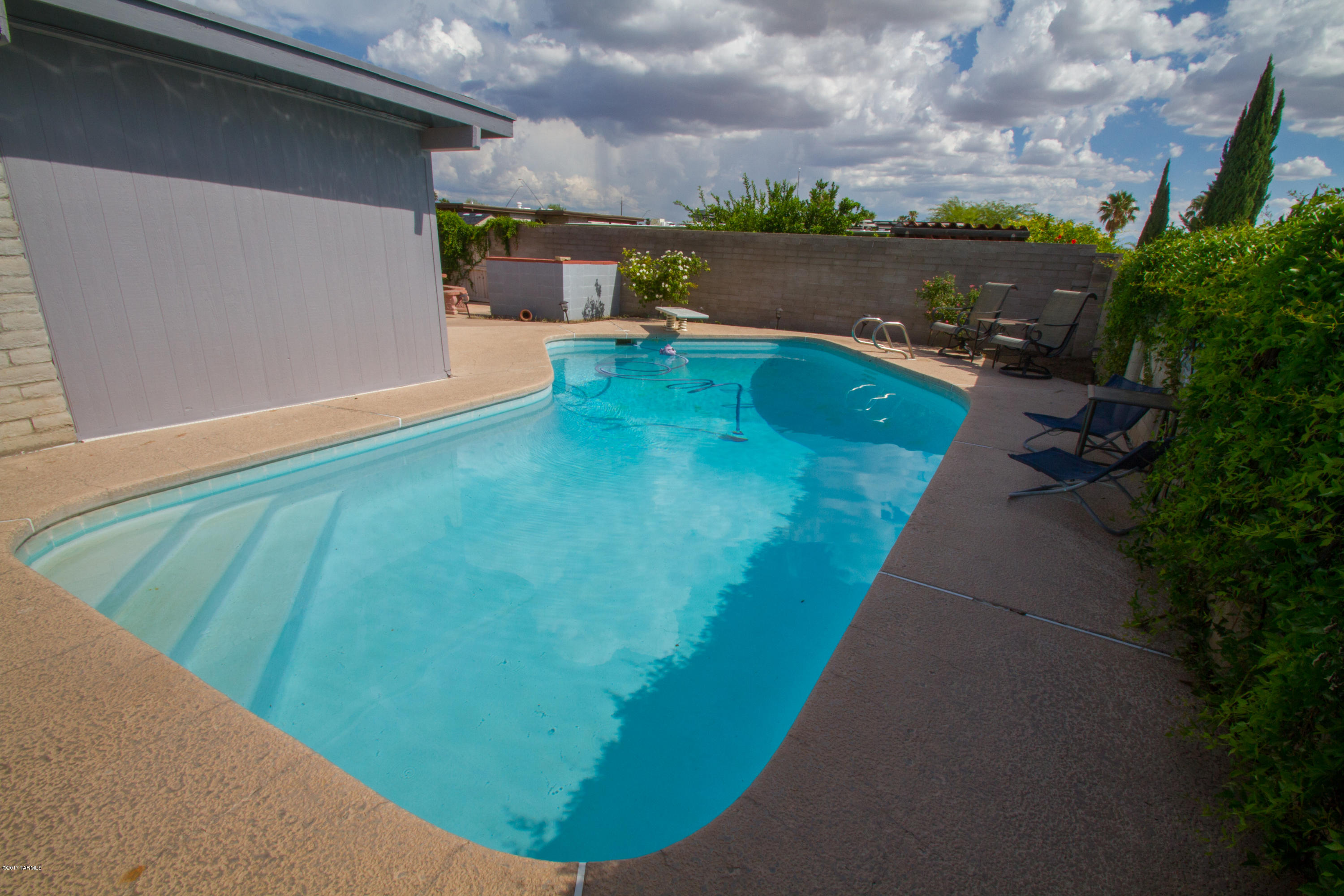 Braewood Terrace (1-107) - Residential