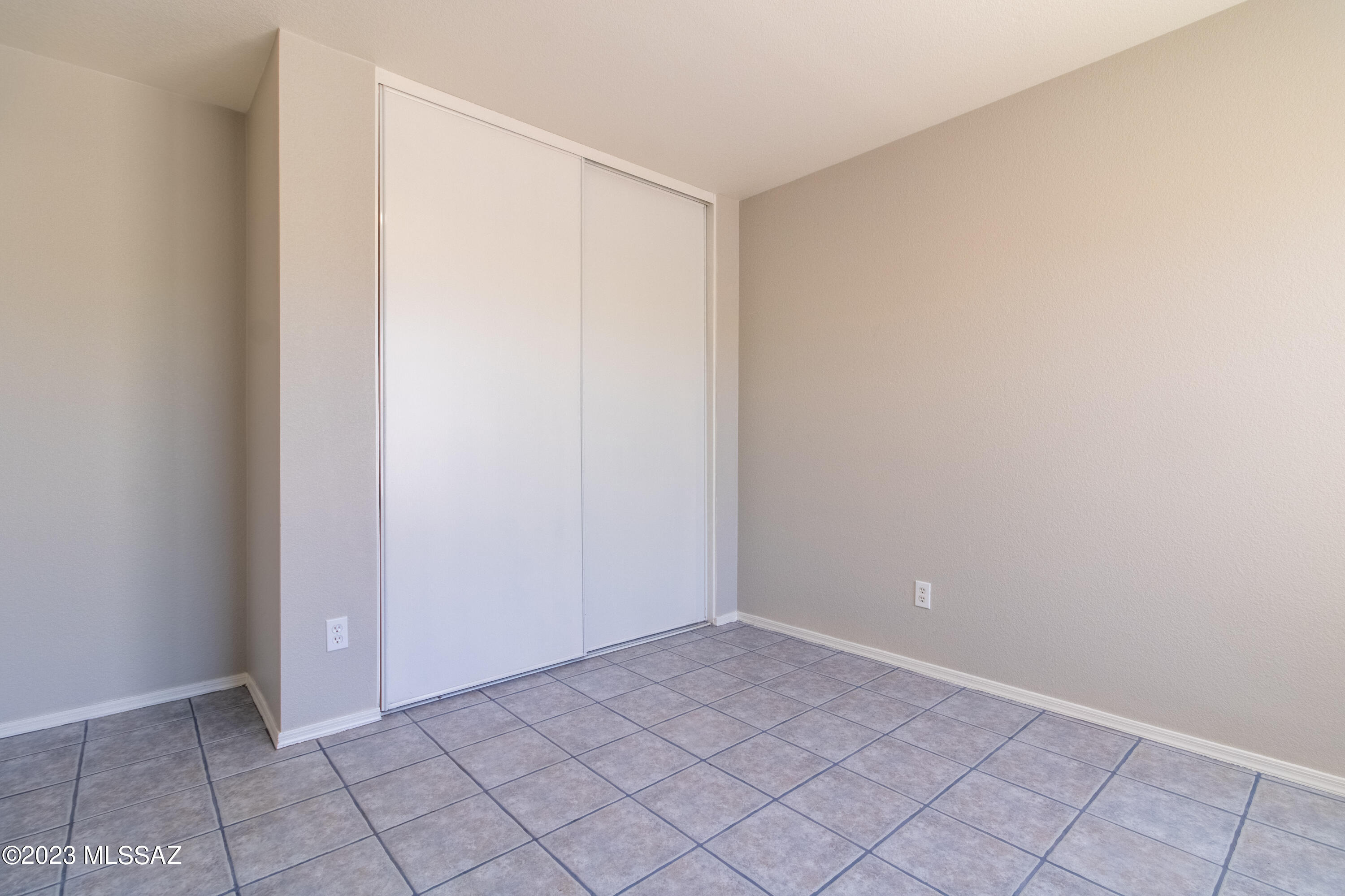 Pantano Heights (1-123) - Residential