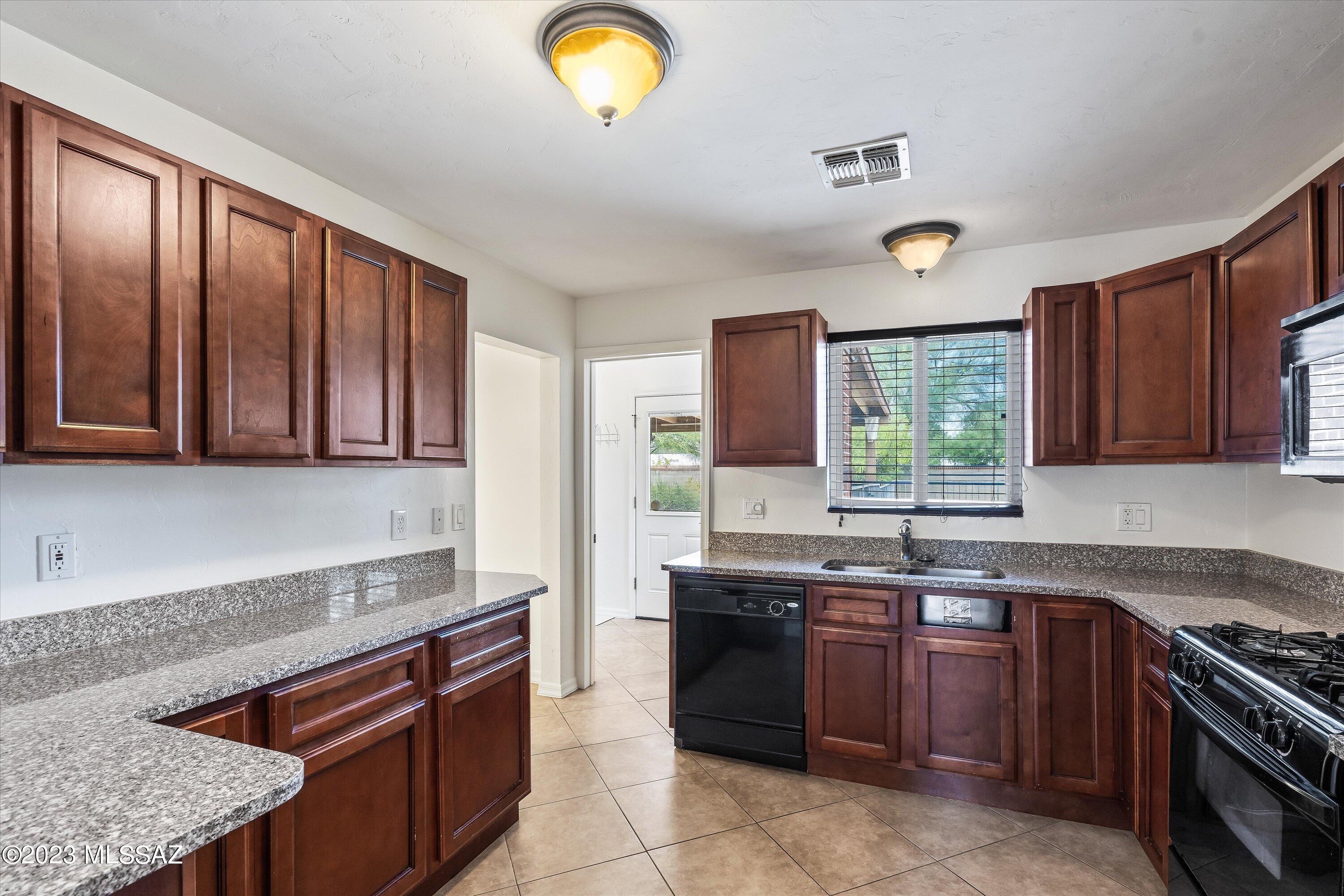 Catalina 2 - Residential