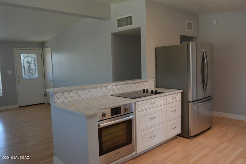 Broadway Manor - Residential