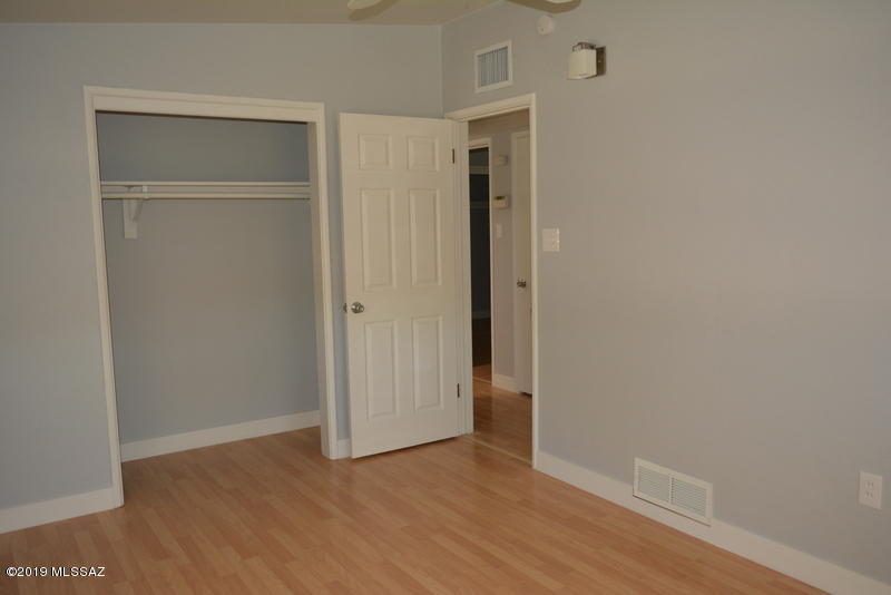 Broadway Manor - Residential