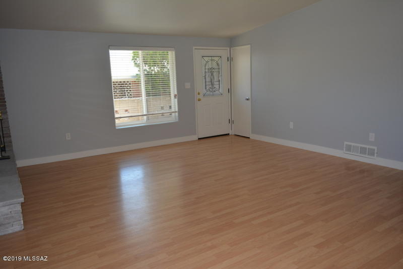Broadway Manor - Residential