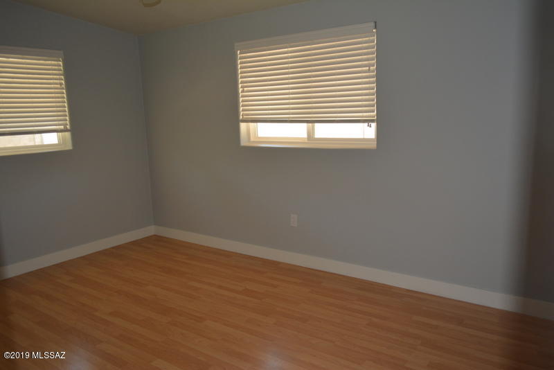 Broadway Manor - Residential