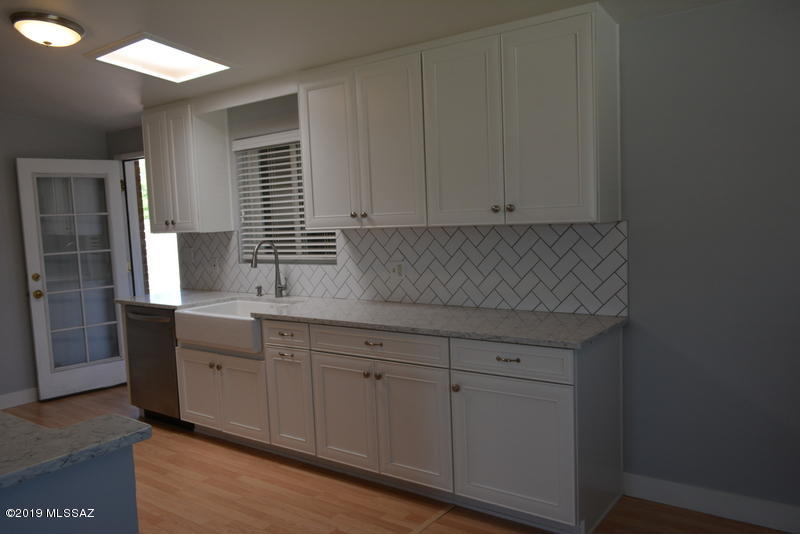 Broadway Manor - Residential